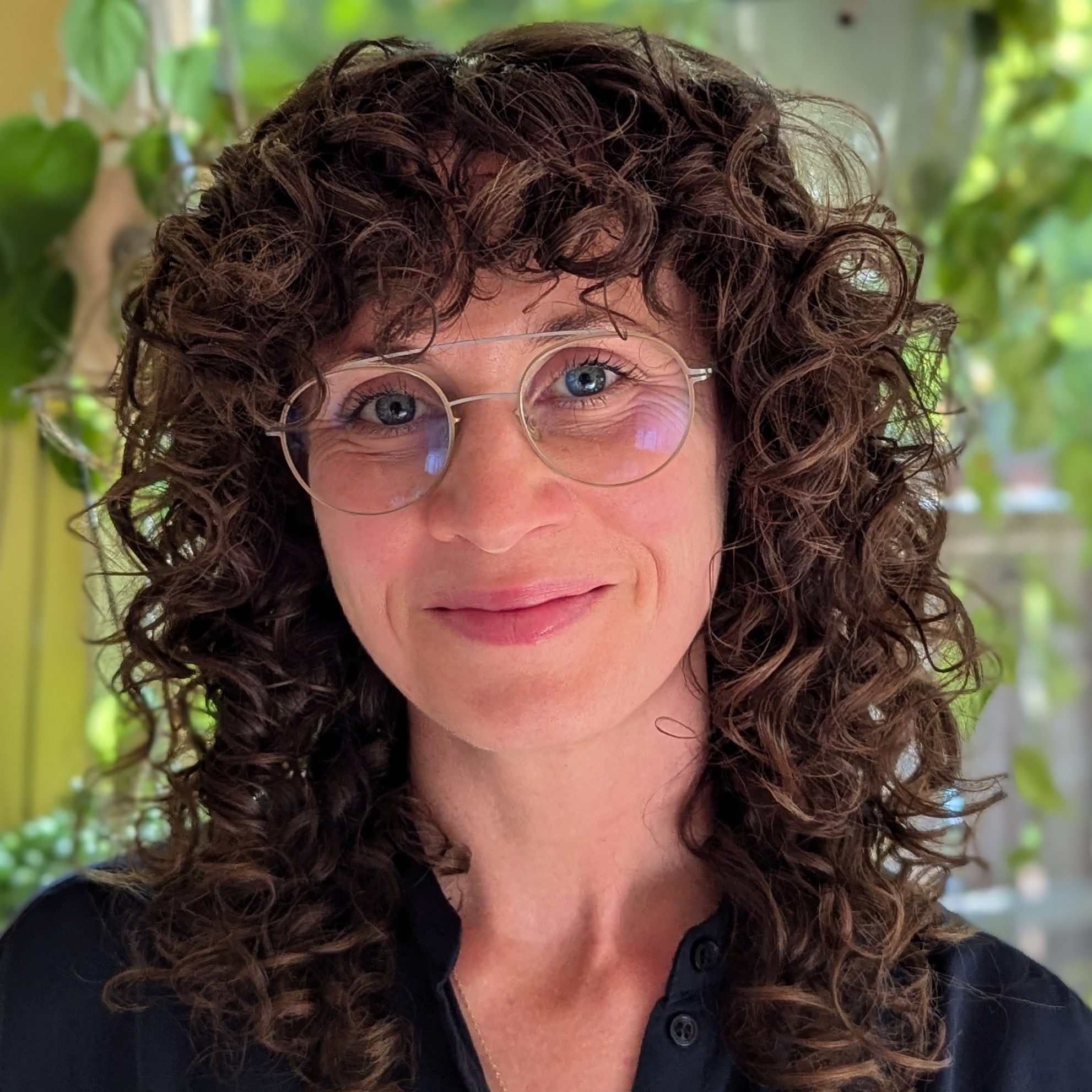 Claire-Tuft-Headshot-aspect-ratio-800-800